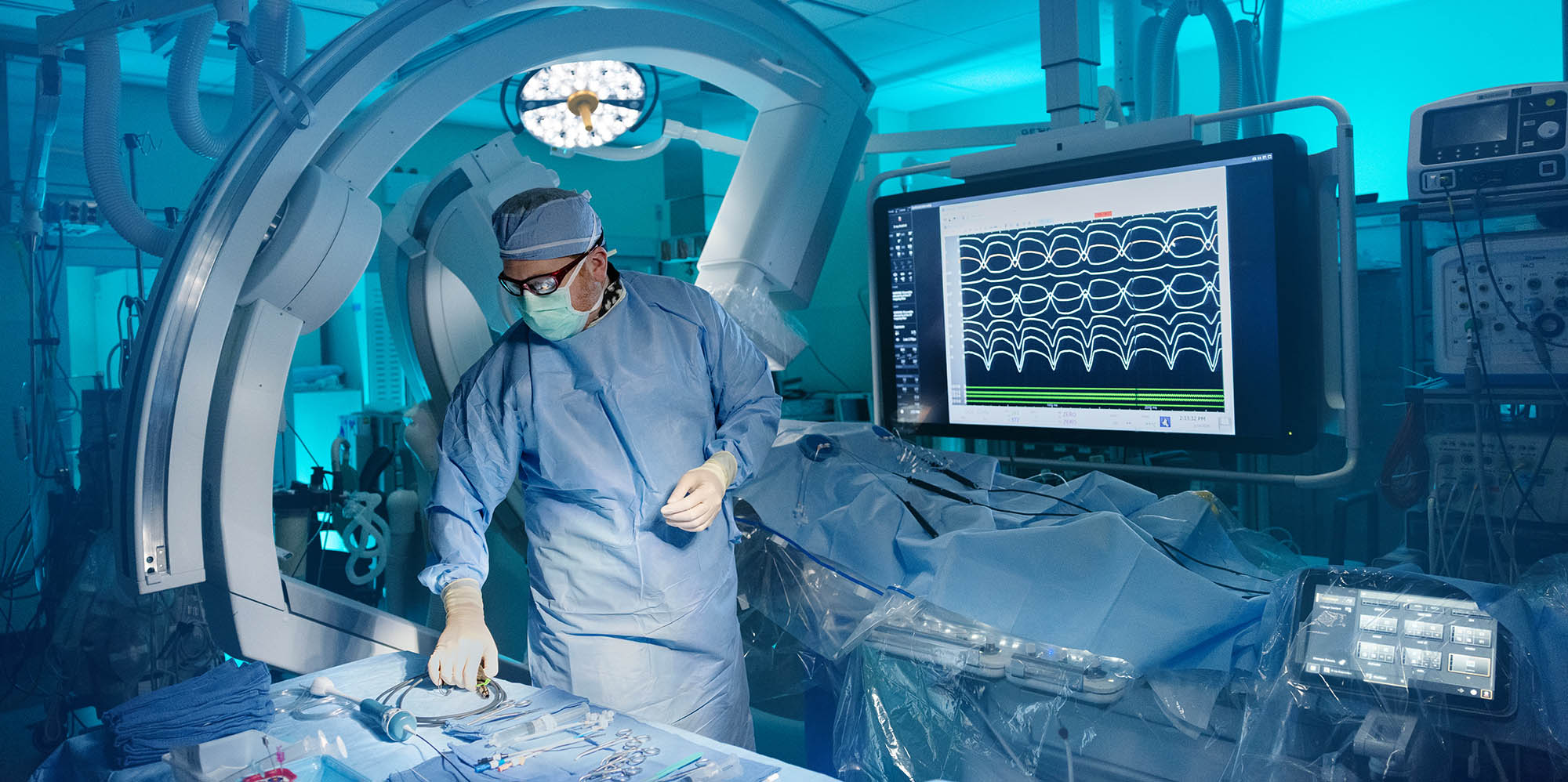 Cardiologist performing surgery
