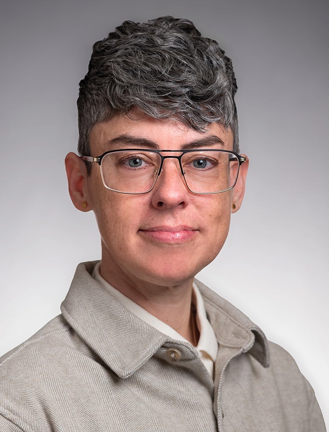 Robin Apri Daversa
