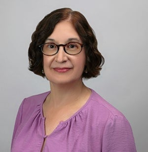 Laura J Saelinger-Shafer